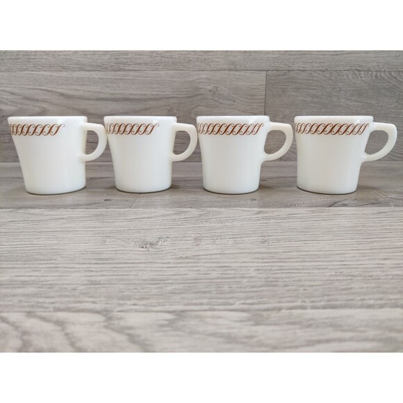 Set of 4 Vintage Pyrex Regency Gold Scroll Coffee Mugs D-Handle Milk Glass 709 - Picture 3 of 9